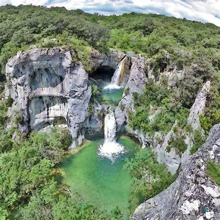 L'echappée Manora - Chênes&clapas - Maison Ardèche Piscine Hébergement de vacances Saint Alban Auriolles